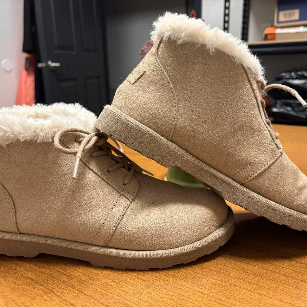Makalu Faux Suede Fur-Lined Ankle Boots Lace-Up Women's size 7.5 regular - Picture 3 of 7